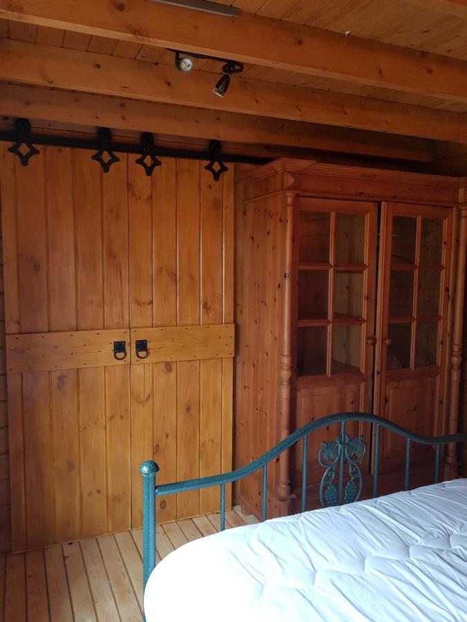 Romantisch Huisje Nabij Het Strand Met Uitzicht Op De Tulpenvelden Julianadorp Luaran gambar